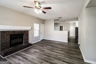 636 Woodstone Rd in Lithonia, GA - Building Photo - Building Photo