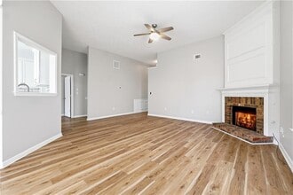 2335 Winthrope Way Dr in Alpharetta, GA - Building Photo - Building Photo