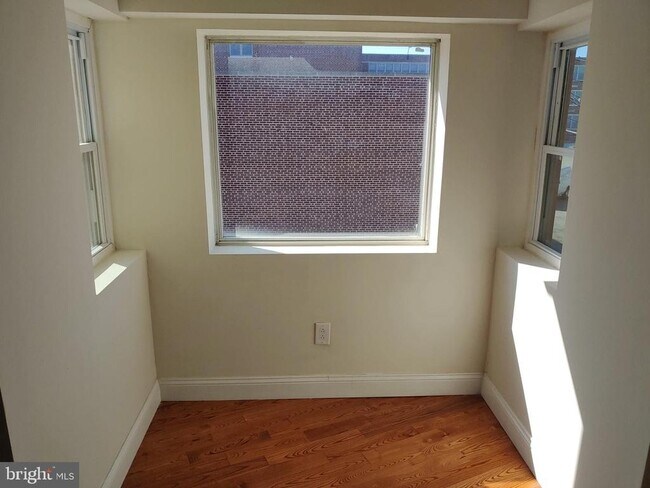 1749 W Passyunk Ave in Philadelphia, PA - Building Photo - Building Photo