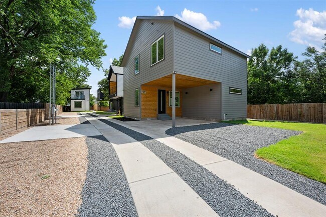 1704 Redd St in Austin, TX - Building Photo - Building Photo