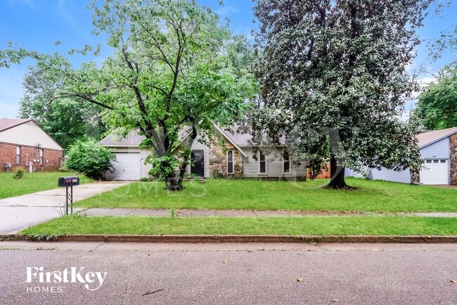 property at 3037 Leeridge Dr