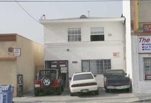 2820 W Slauson Ave Apartments