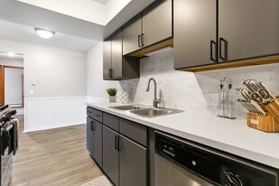 Cottonwood Forest Apartments in Jenison, MI - Building Photo