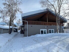 405-407 Lathrop St in Fairbanks, AK - Building Photo