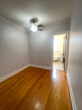 2312 W Wilson Ave, Unit 3 in Chicago, IL - Building Photo - Building Photo