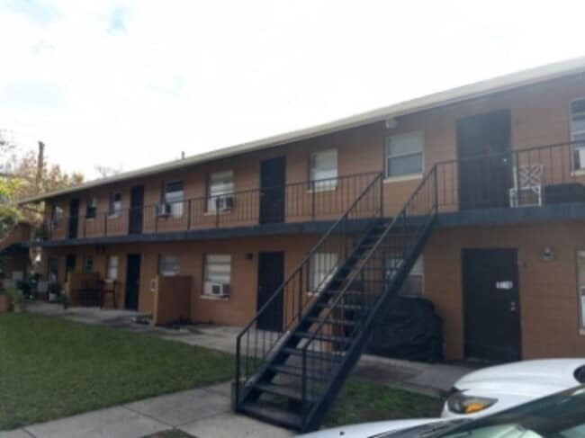 property at 2012 W Church St