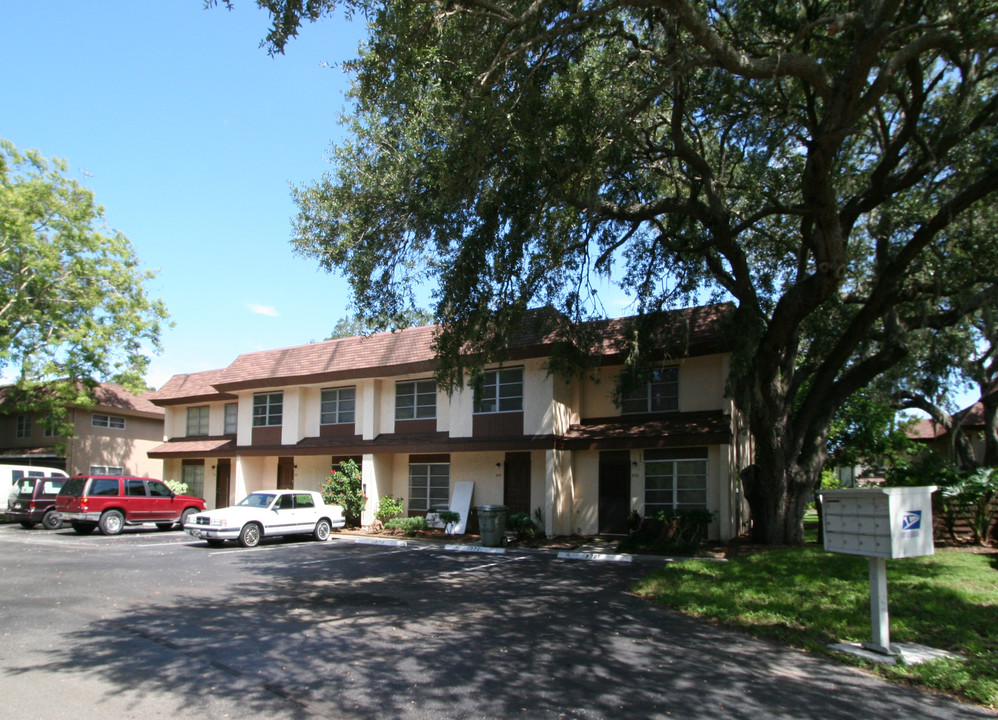 3715 Delta St in Sarasota, FL - Foto de edificio