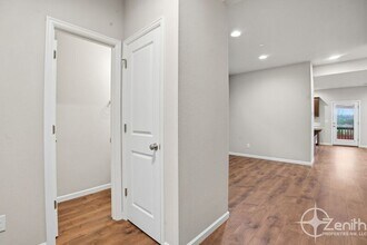 9019 N Dogwood St in Camas, WA - Building Photo - Building Photo