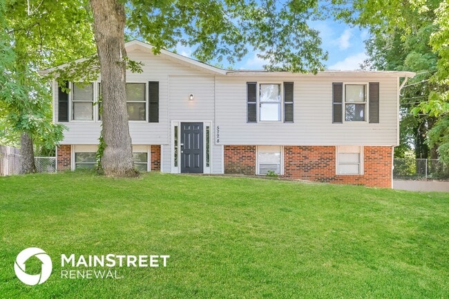 property at 5728 Wooded Acres Dr NW
