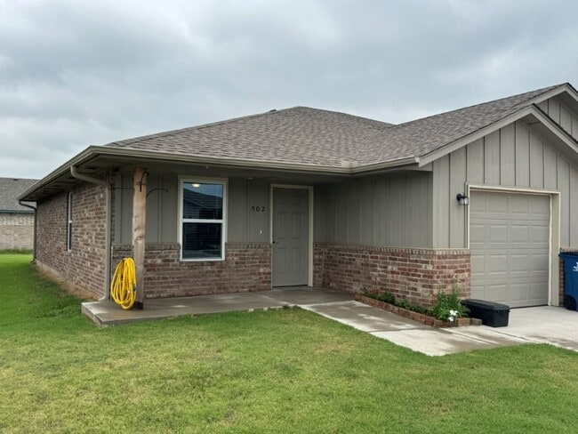 property at 502 Parkhill Cir