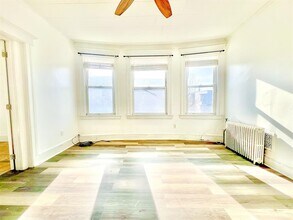 331 Princeton Ave in Jersey City, NJ - Building Photo - Building Photo