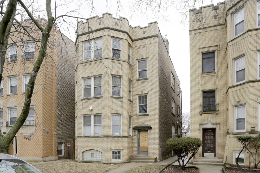 6317 N Washtenaw Ave in Chicago, IL - Building Photo