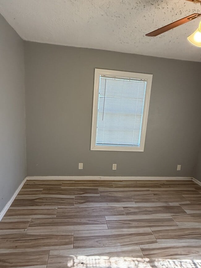 5115 Balkin St in Houston, TX - Building Photo - Building Photo