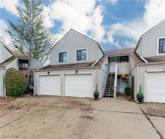 property at 27 Landings Way