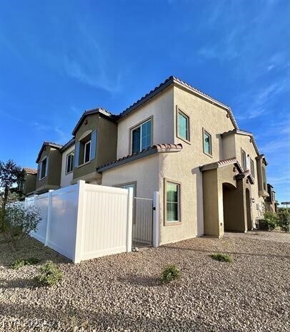 206 Callen Falls Ave in Henderson, NV - Building Photo