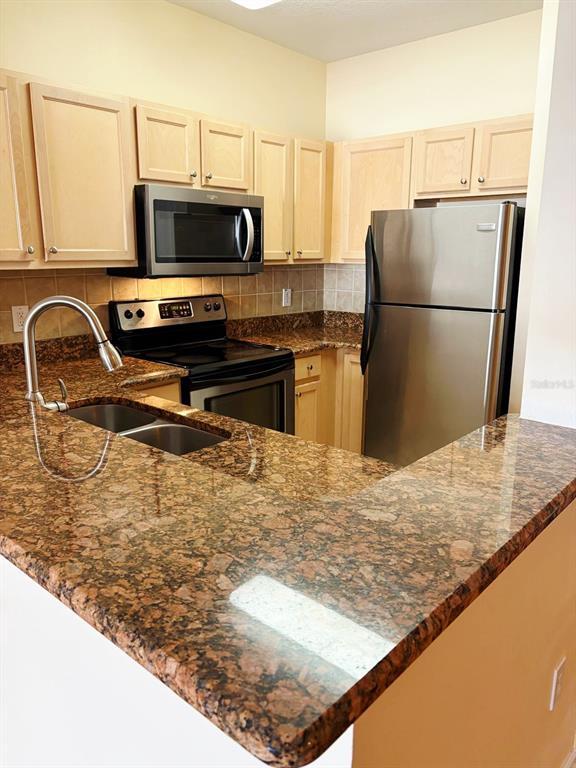 property at 12837 Madison Pointe Cir