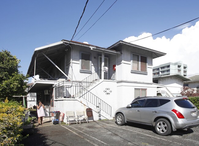 818 Laula Way in Honolulu, HI - Foto de edificio - Building Photo