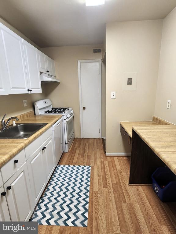 12215 Braxfield Ct in North Bethesda, MD - Building Photo - Building Photo