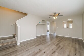 6032 Pointe Pleasant Blvd in Wesley Chapel, FL - Building Photo - Building Photo