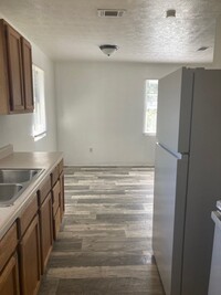 1302 Todd Alley in Gulfport, MS - Building Photo - Building Photo