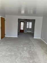 2774 W North Bend Rd in Cincinnati, OH - Building Photo - Building Photo