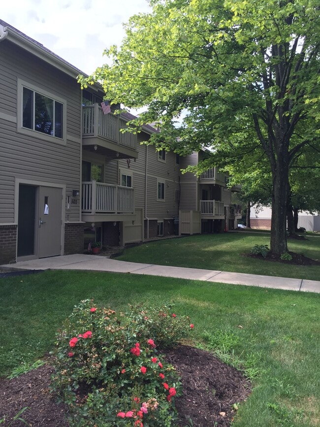 Hunter's Path Apartments