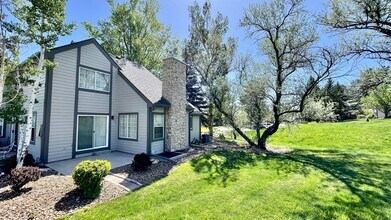 330 Cobblestone Dr in Colorado Springs, CO - Building Photo - Building Photo