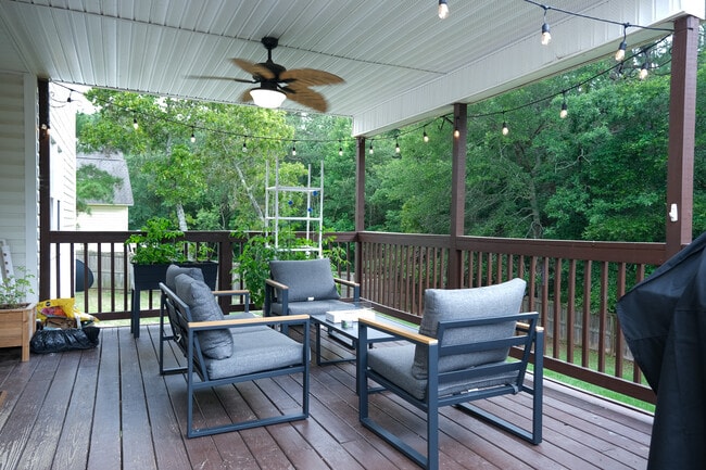 property at 175 Hunters Rdg