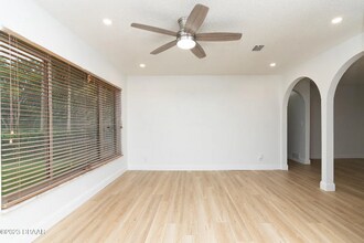 1939 Blake Pl in Daytona Beach, FL - Building Photo - Building Photo