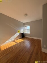 1489 Beacon St, Unit 3 in Brookline, MA - Building Photo - Building Photo