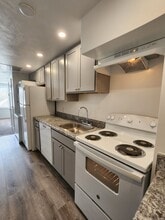 37 Academy Ave in Mt. Lebanon, PA - Building Photo - Building Photo