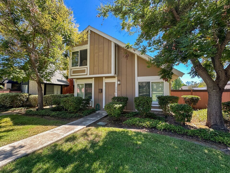 5016 Abuela Dr in San Diego, CA - Building Photo