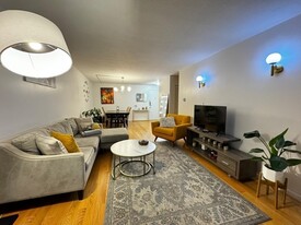 19 Winchester St in Brookline, MA - Building Photo