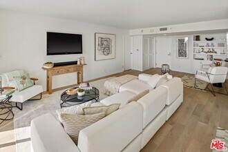 201 Ocean Ave Ext in Santa Monica, CA - Building Photo - Building Photo