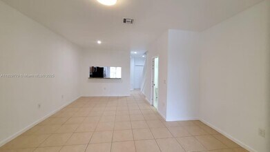 8222 SW 27th St in Miramar, FL - Building Photo - Building Photo