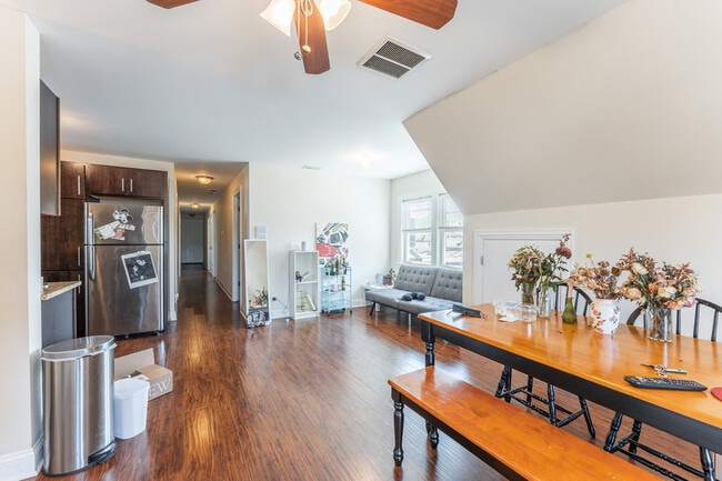 3047 N Kimball Ave, Unit 3