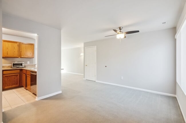 30773 Hidden Pines Ln in Roseville, MI - Building Photo - Building Photo