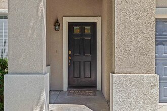 4162 Piccadilly Ln in Turlock, CA - Building Photo - Building Photo