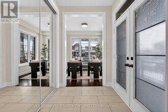 47 Pagebrook Cres in Hamilton, ON - Building Photo - Building Photo