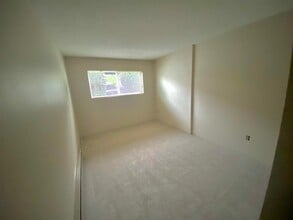 15210 Macadam Rd S in Tukwila, WA - Building Photo - Building Photo