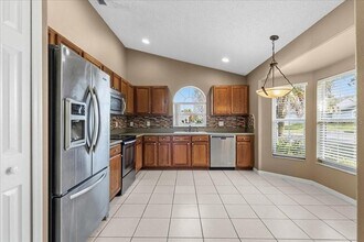 8084 Santee Dr in Kissimmee, FL - Building Photo - Building Photo