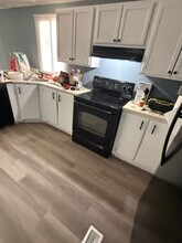 11725 W Farm to Market 2790 S in La Coste, TX - Building Photo - Building Photo