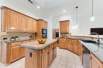 2700 View Meadow in Grapevine, TX - Building Photo - Building Photo