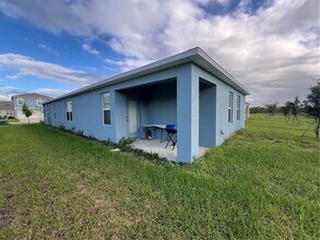 2655 Angel Fls Dr in Davenport, FL - Foto de edificio - Building Photo