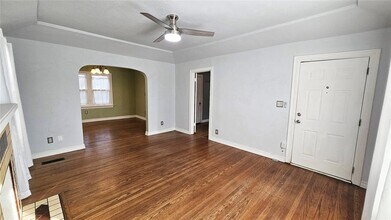 2305 NW 25th St in Oklahoma City, OK - Building Photo - Building Photo