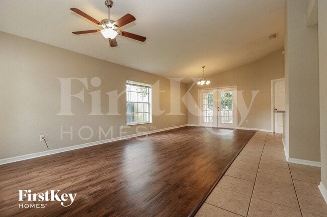 8006 Grand Pines Blvd in Lakeland, FL - Building Photo - Building Photo