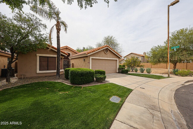 9429 E Camino Del Santo in Scottsdale, AZ - Building Photo - Building Photo