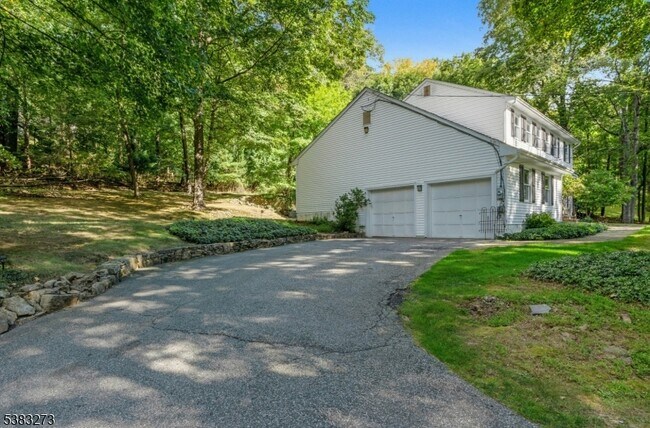 480 Old Dover Rd in Morris Plains, NJ - Building Photo - Building Photo