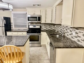 61 Fielder Ave in Seaside Heights, NJ - Building Photo - Building Photo
