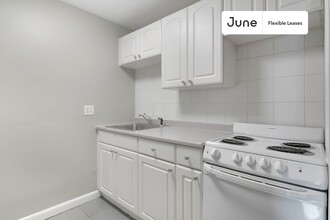 197 Kent St in Brookline, MA - Building Photo - Building Photo